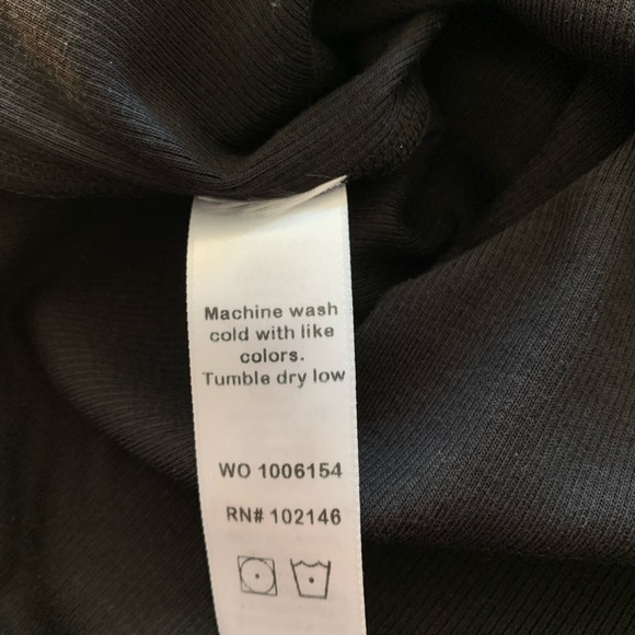 NWT Michael Stars black Vneck top - Picture 3 of 5